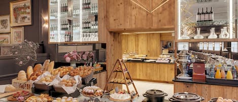 Frokostbuffé hver dag (CHF 35 per person)