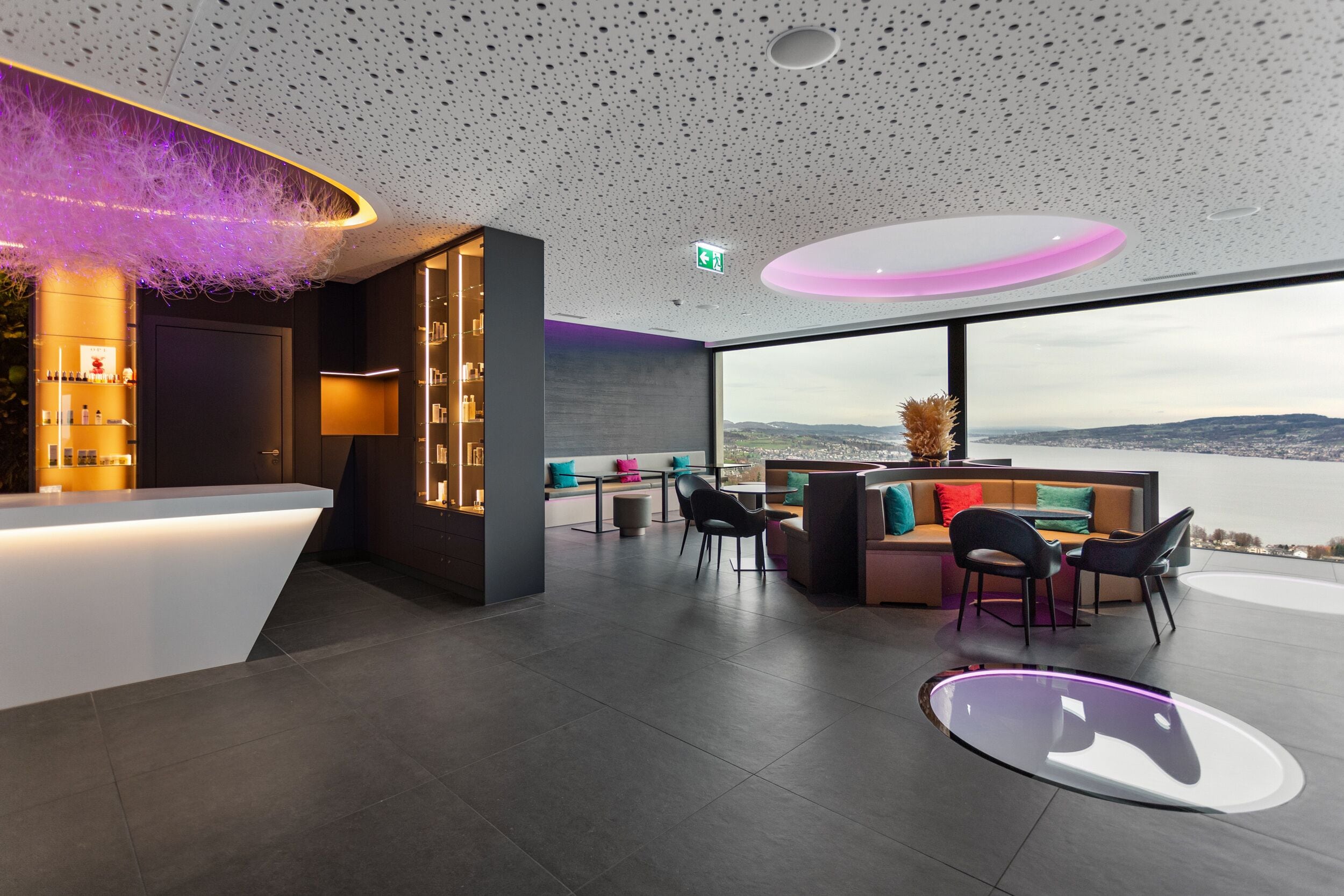 couples treatment room(s), sauna, hot tub, steam room, massages