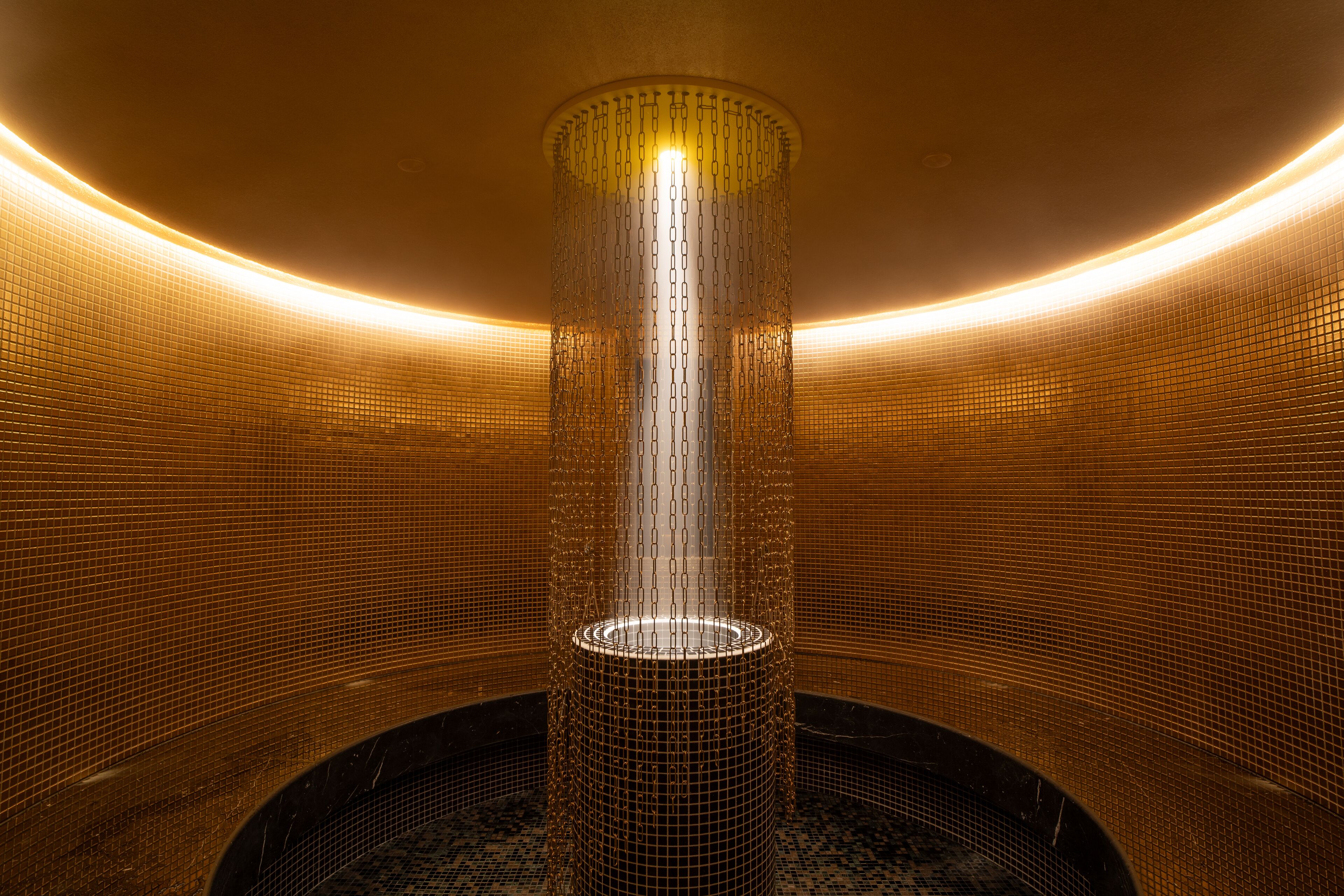 Espace de soins pour les couples, sauna, bain à remous, hammam, massages