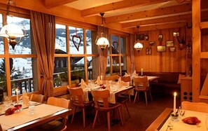 Restaurant - Jungfrau Lodge Swiss Mountain (Grindelwald)