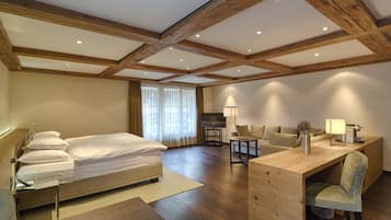 Suite (Chalet) | Area soggiorno | TV a schermo piatto