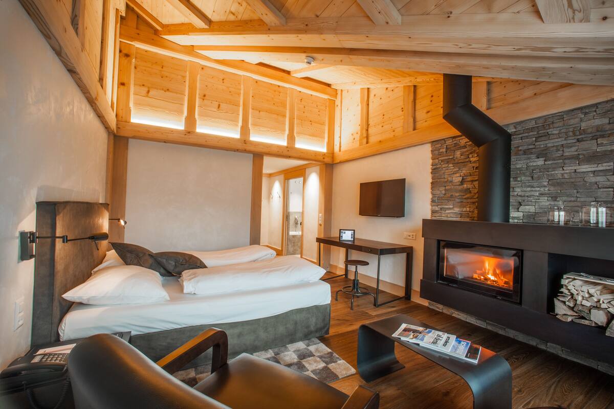 Alpine Loft | Ropa de cama hipoalergénica, edredones de plumas, caja fuerte