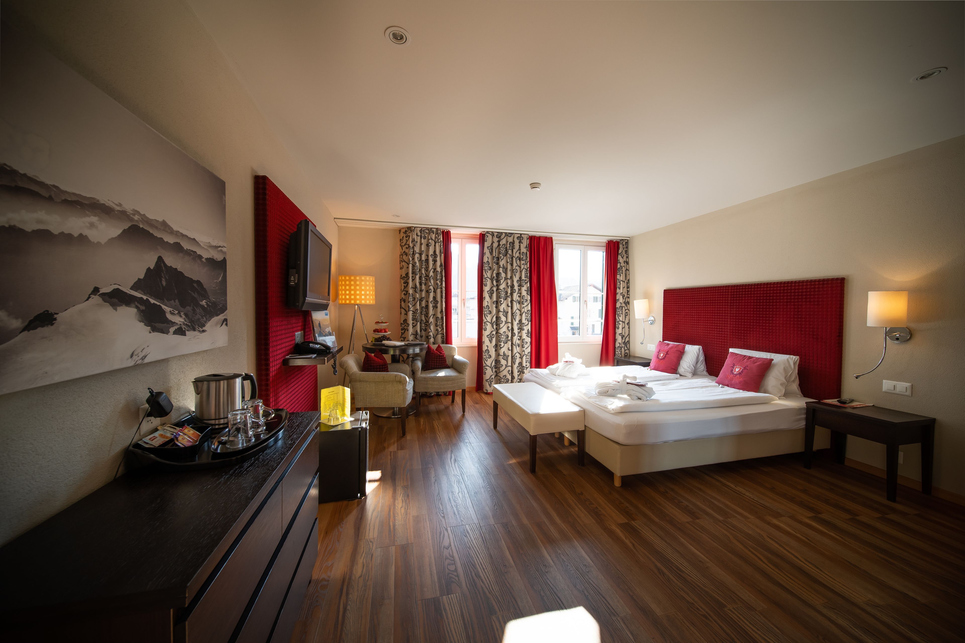 standard twin room | hypo-allergenic bedding, in-room safe, blackout curtains, soundproofing