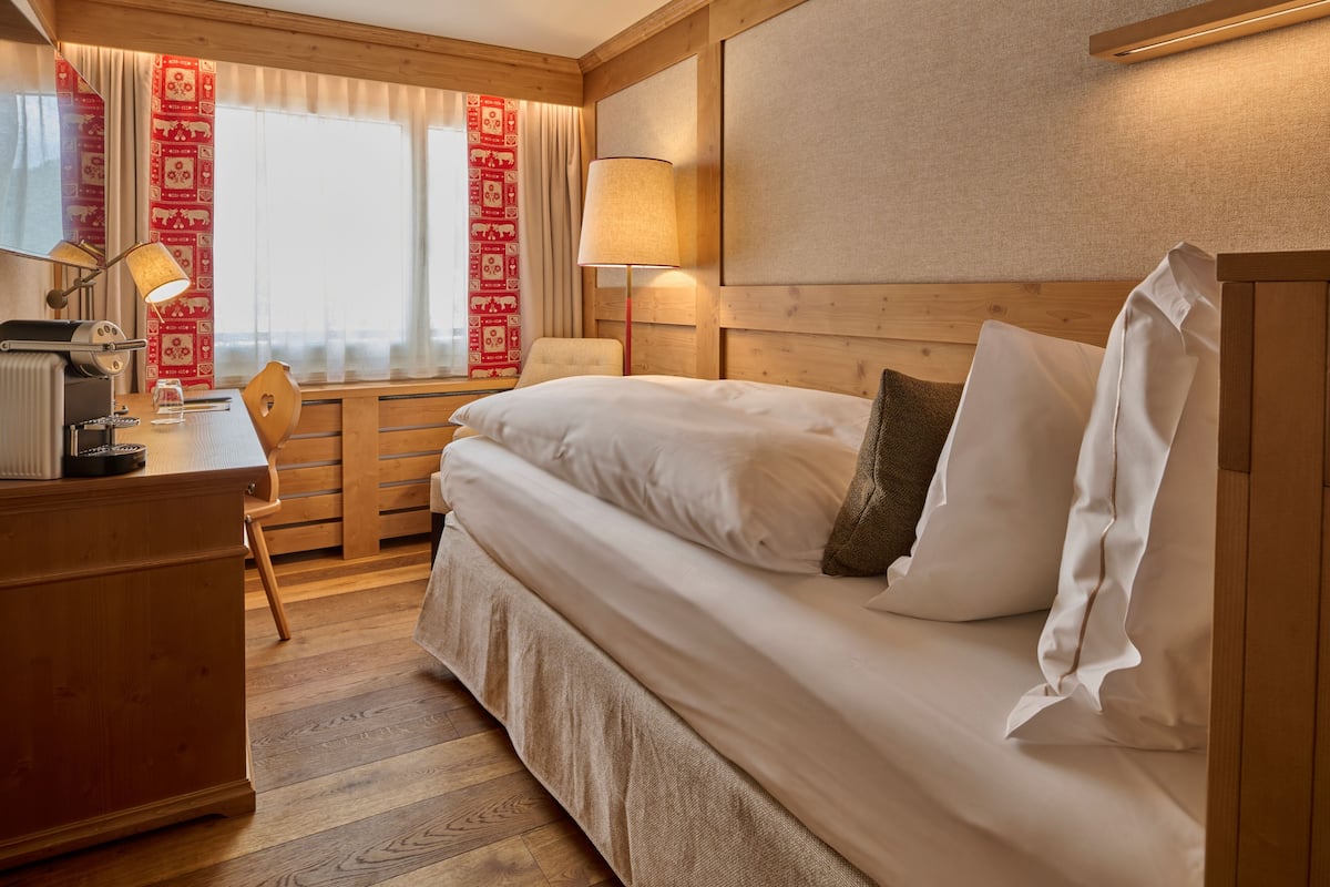 Phòng đơn truyền thống | Minibar, két bảo mật tại phòng, bàn, phòng cách âm 