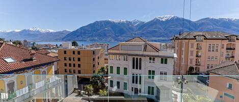 Chambre Double Confort, balcon, vue lac | Vue sur le lac