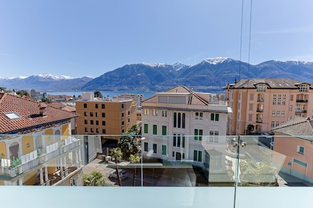 Comfort Double Room, Balcony, Lake View | Lake view. Hotel Muralto