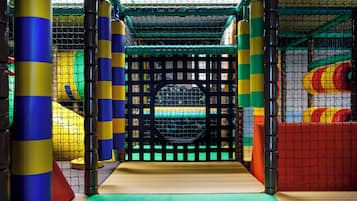 Area giochi per bambini (al coperto)
