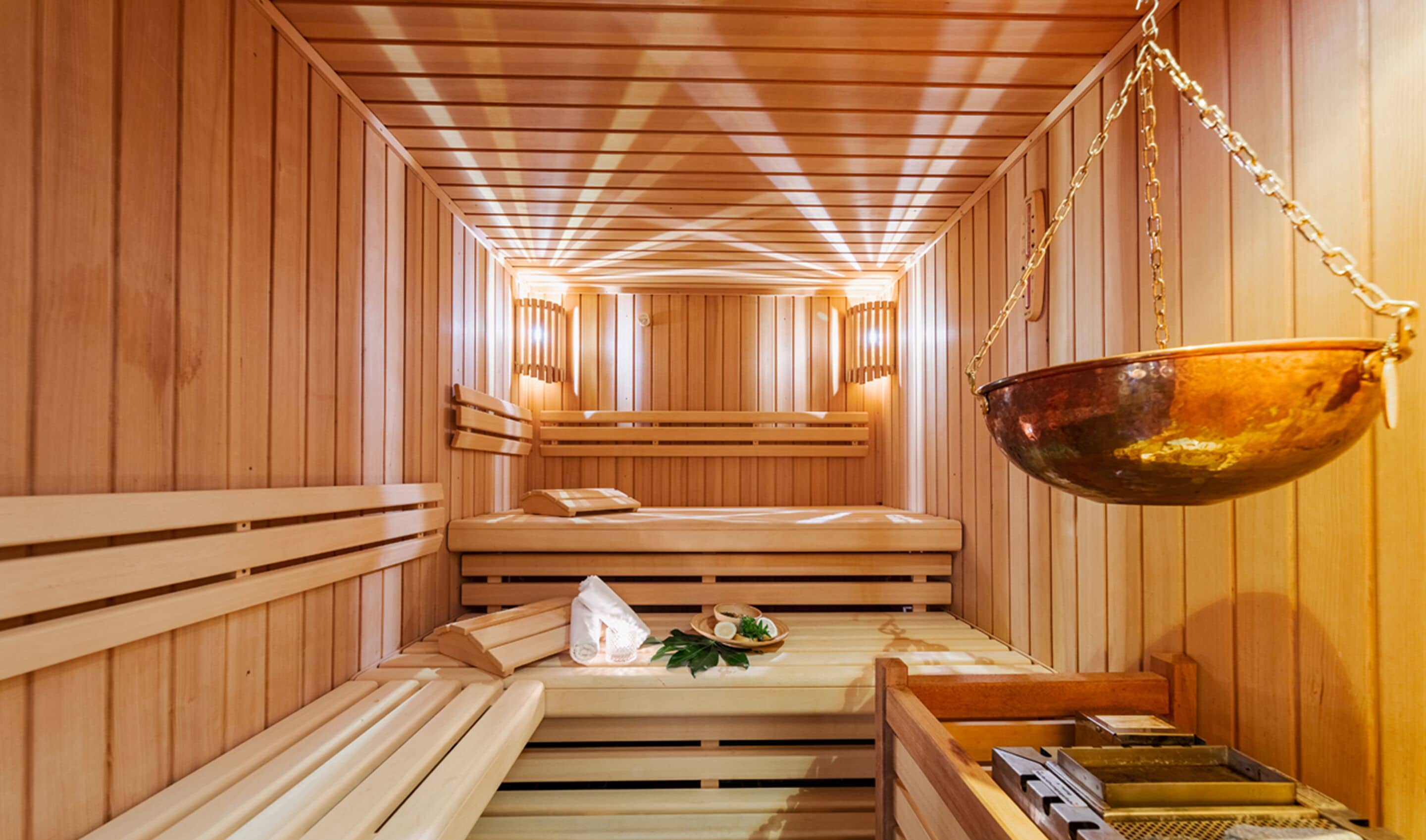 couples treatment room(s), sauna, hot tub, hot springs/mineral springs