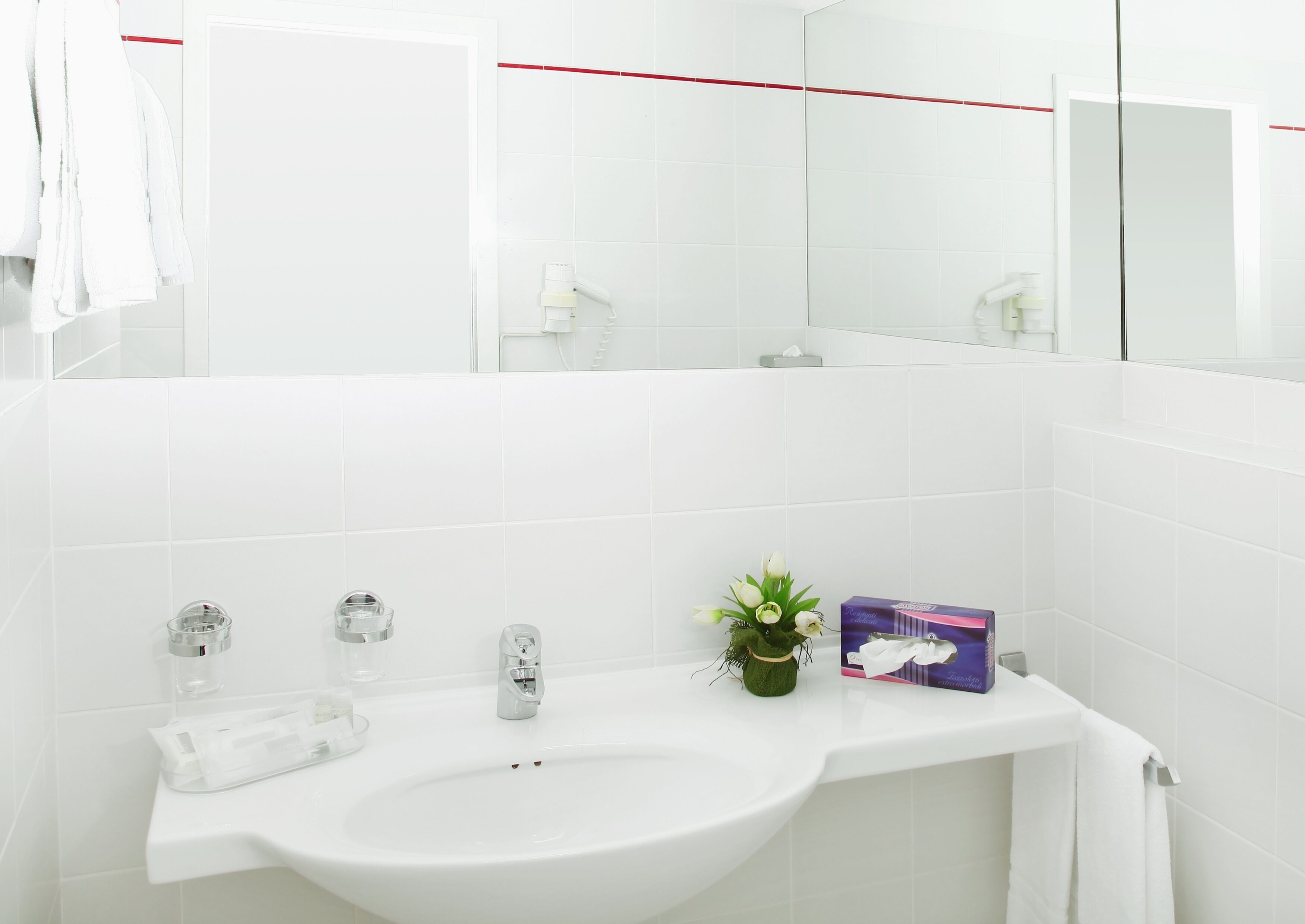 Photo - Colorado Hotel