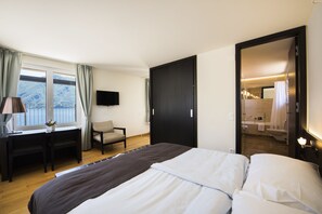 Suite junior, 2 habitaciones, habitaciones conectadas, vista al lago | Vista desde la habitación