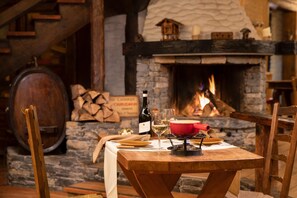 Lunch and dinner served, pool views 