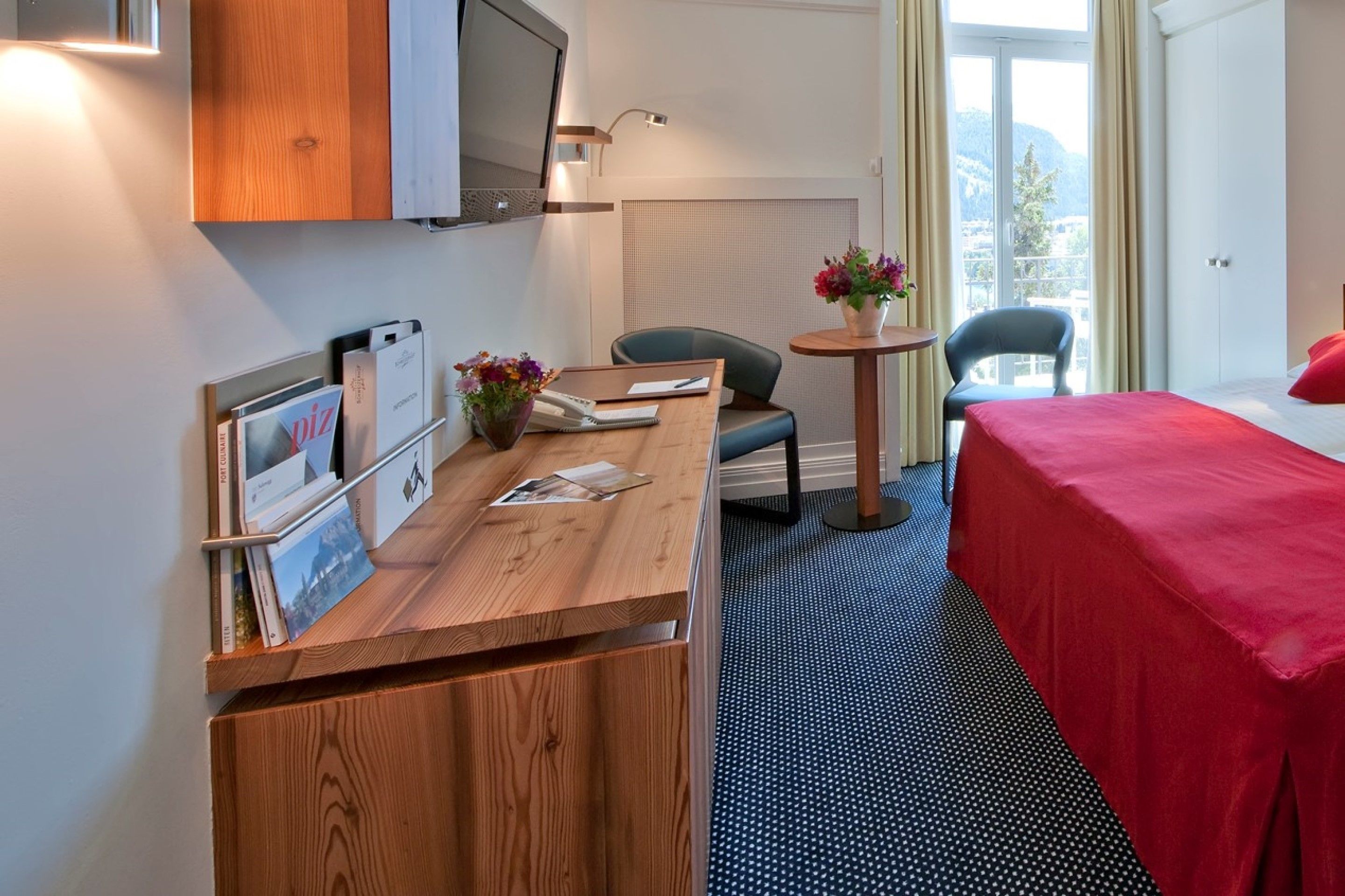 double room, lake view | 1 bedroom, hypo-allergenic bedding, down duvets, minibar