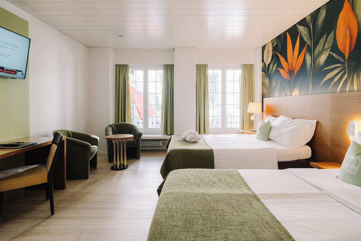 Family Room (Family & Friends) | Hypo-allergenic bedding, in-room safe, desk, laptop workspace