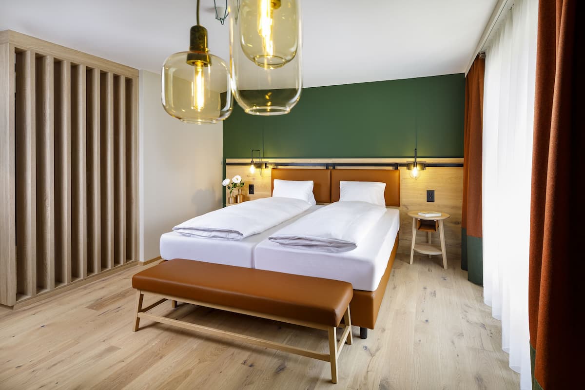 1 bedroom, in-room safe, free WiFi, bed sheets