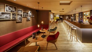 Bar lounge