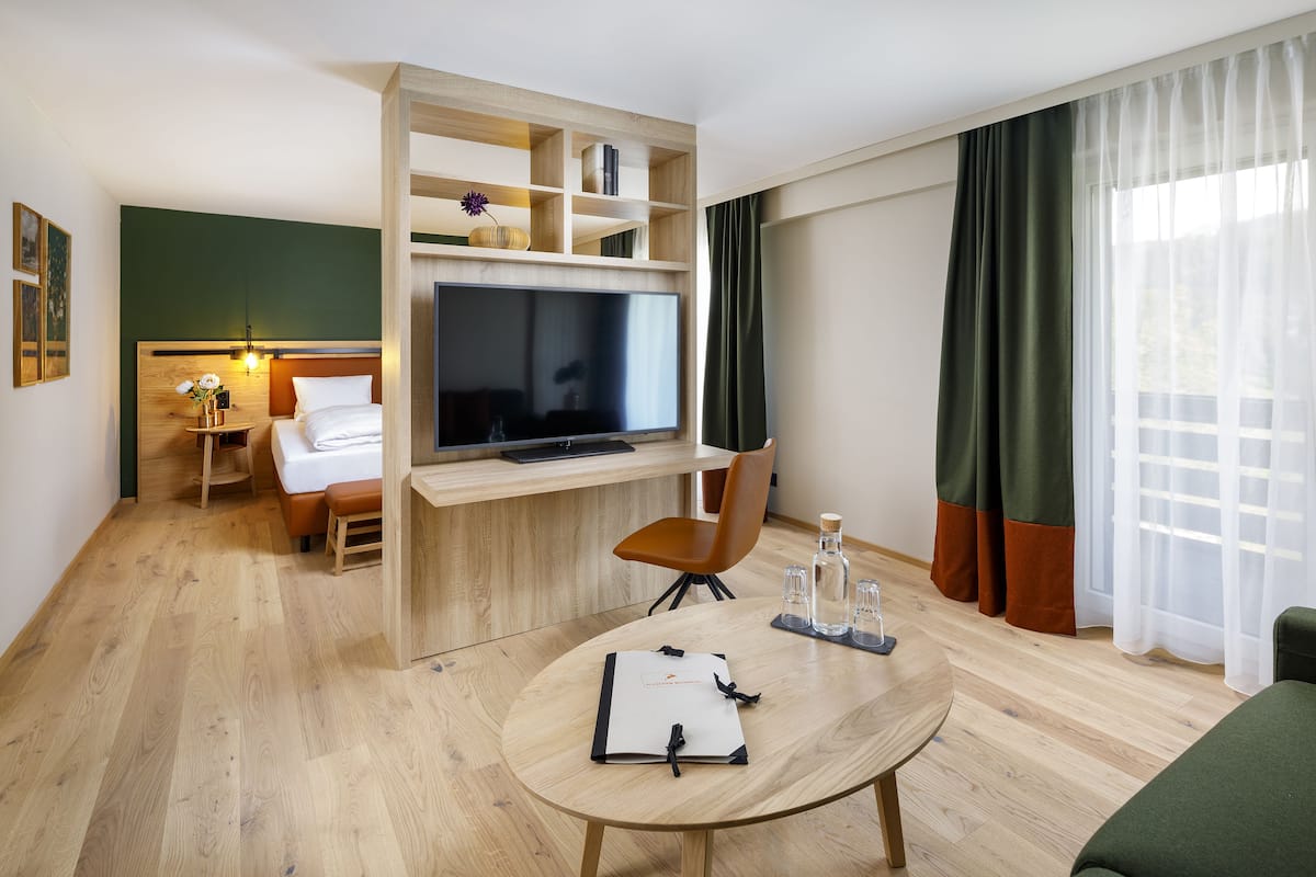 1 bedroom, in-room safe, free WiFi, bed sheets