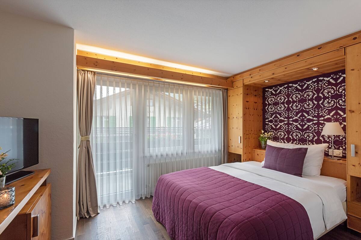 Phòng đơn Tiêu chuẩn | Bộ đồ giường kháng dị ứng, minibar, két bảo mật tại phòng, bàn 