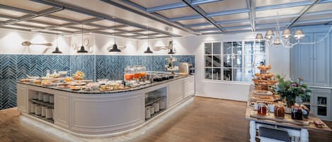 Gratis morgenmadsbuffet hver dag