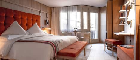 1 bedroom, premium bedding, minibar, in-room safe