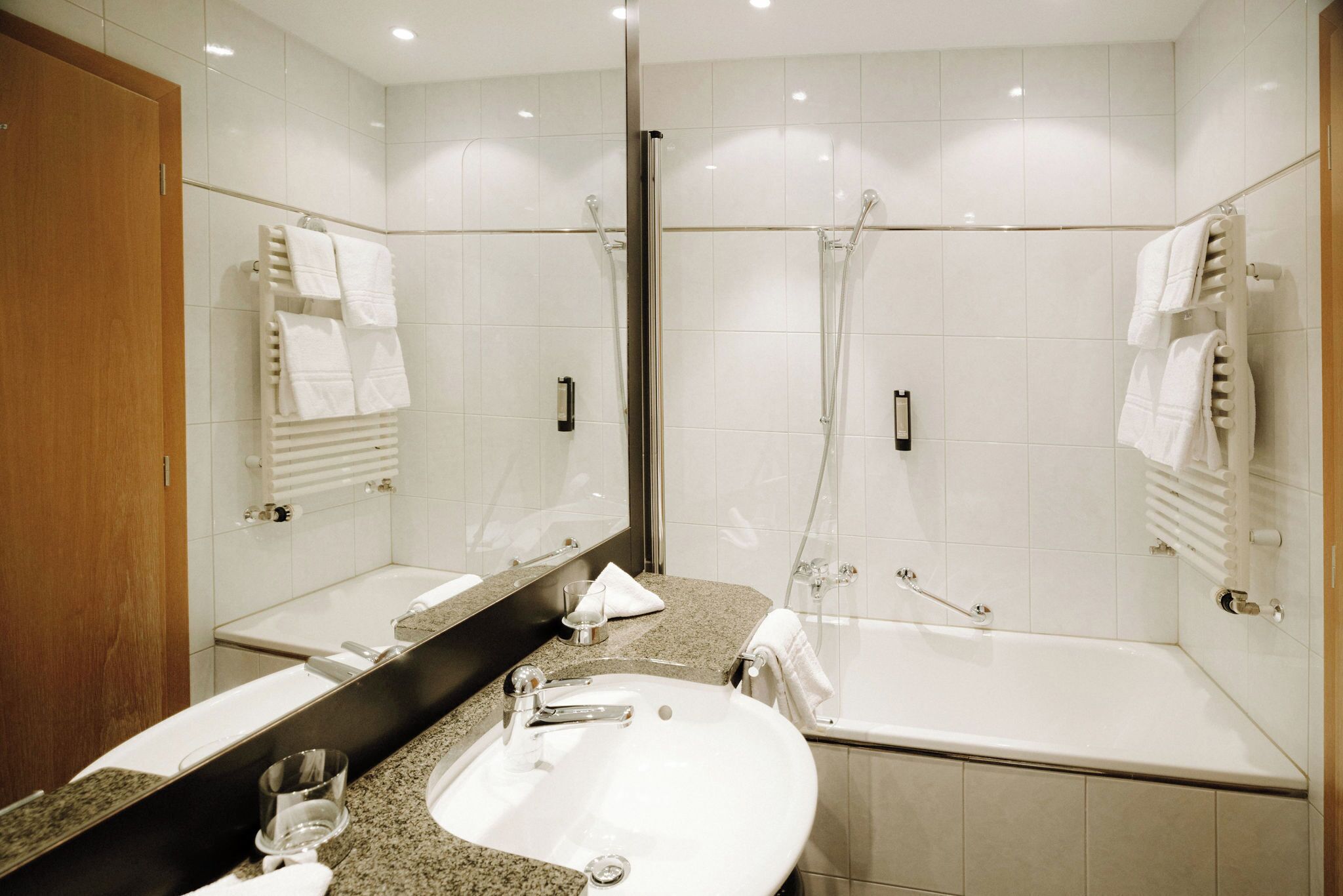 comfort double room | bathroom | combined shower/bathtub, hair dryer, slippers, towels