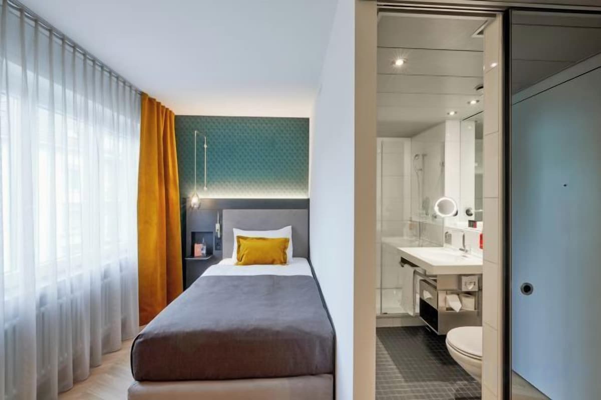 Standard Single Room