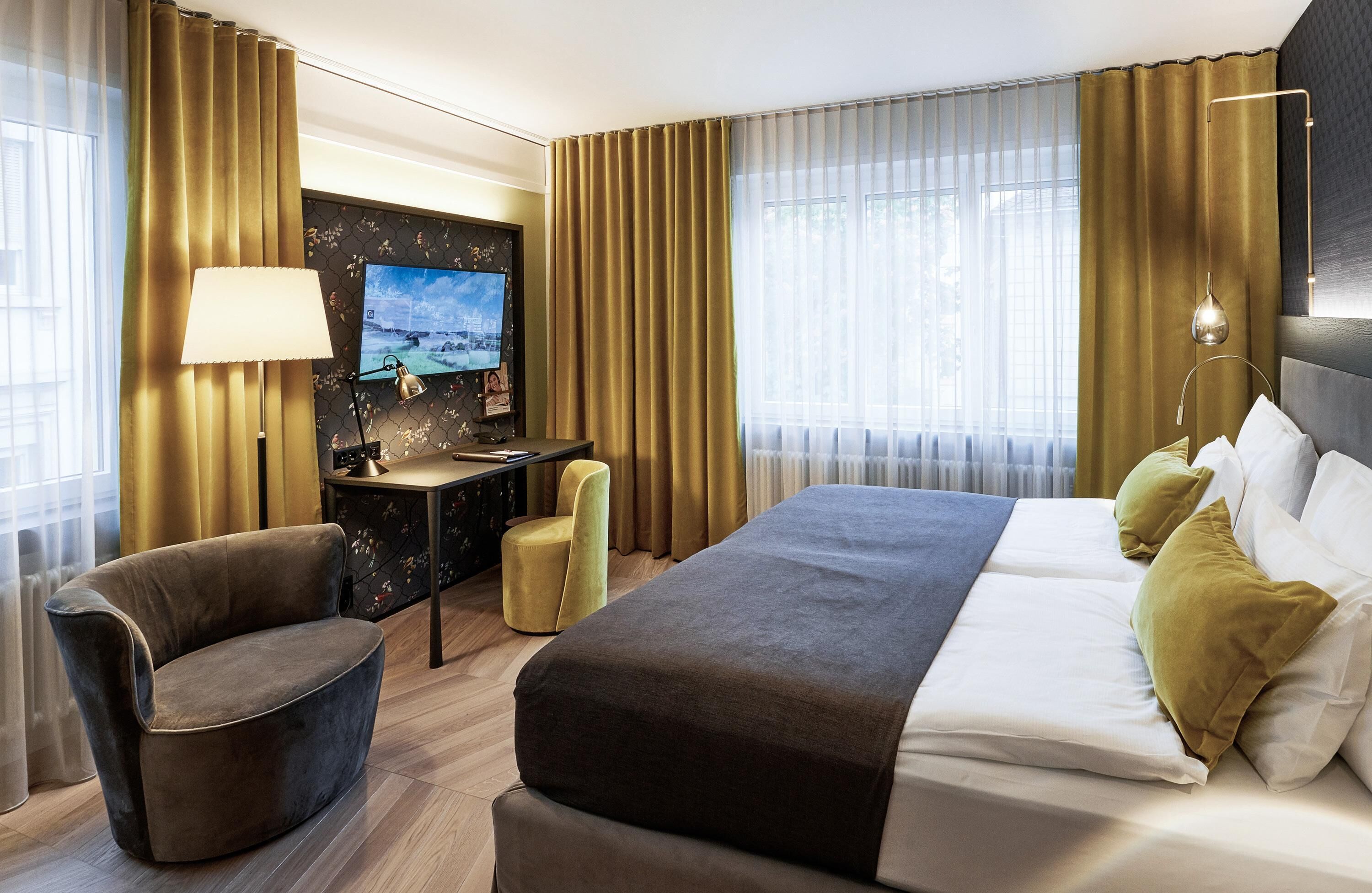 Phòng 2 giường đơn Superior | Bộ đồ giường kháng dị ứng, minibar, két bảo mật tại phòng, bàn 