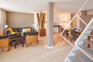 Standard Apartment | Living room | Flat-screen TV