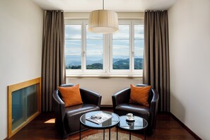 Triple Room with Alps and Lake View | View from room