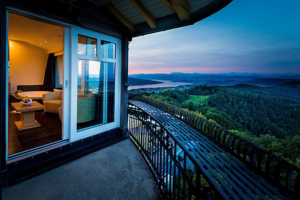 Residence Suite with Valley View | Balcony