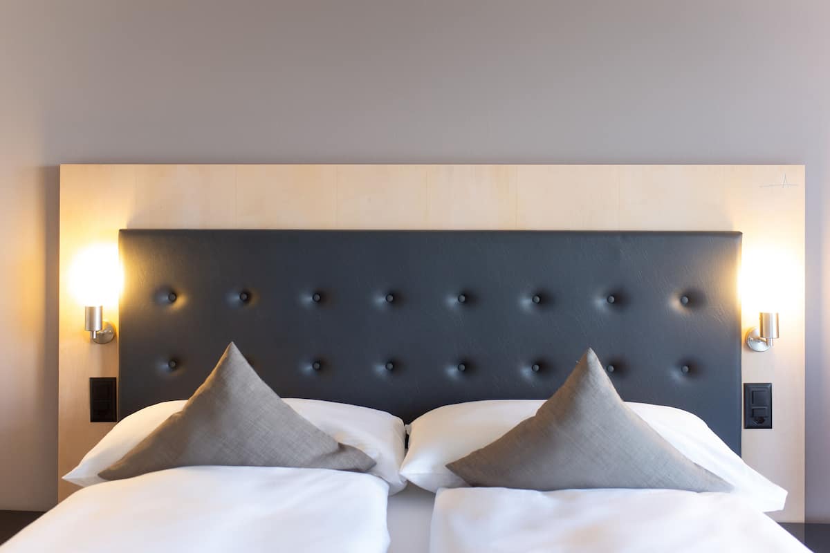 1 bedroom, premium bedding, down comforters, minibar