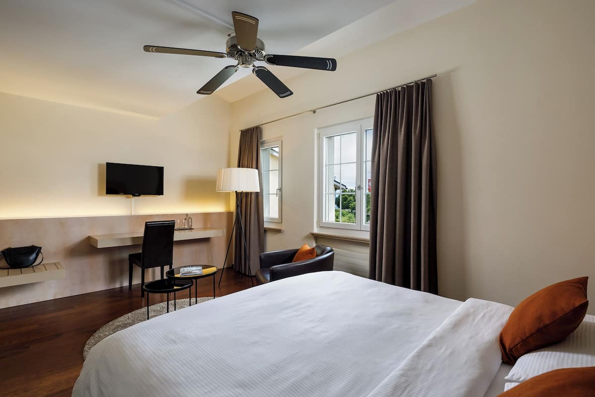 Literie de qualité supérieure, couette en duvet d'oie, minibar