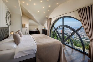 Skyline Suite with City View