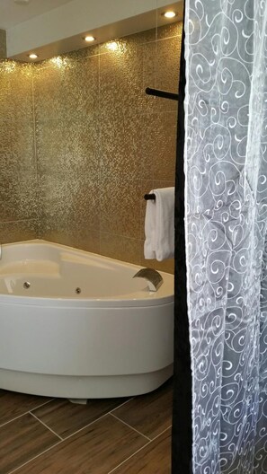 Hair dryer, towels - Hotel Crystal (Adelboden)
