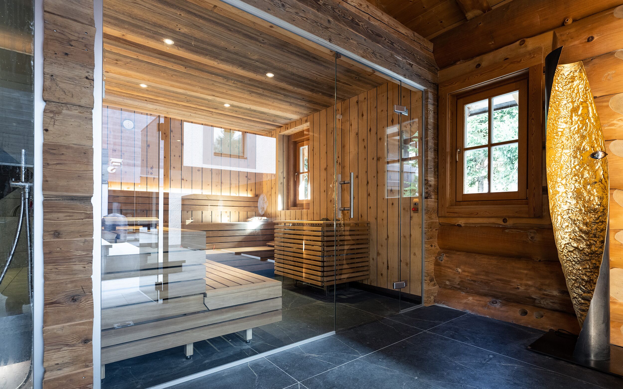 sauna, hot tub, steam room, body treatments, aromatherapy