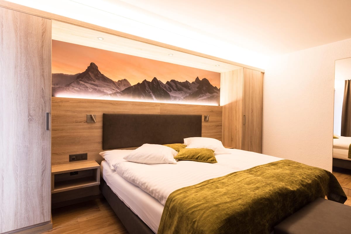 Quadruple Room, Mountain View