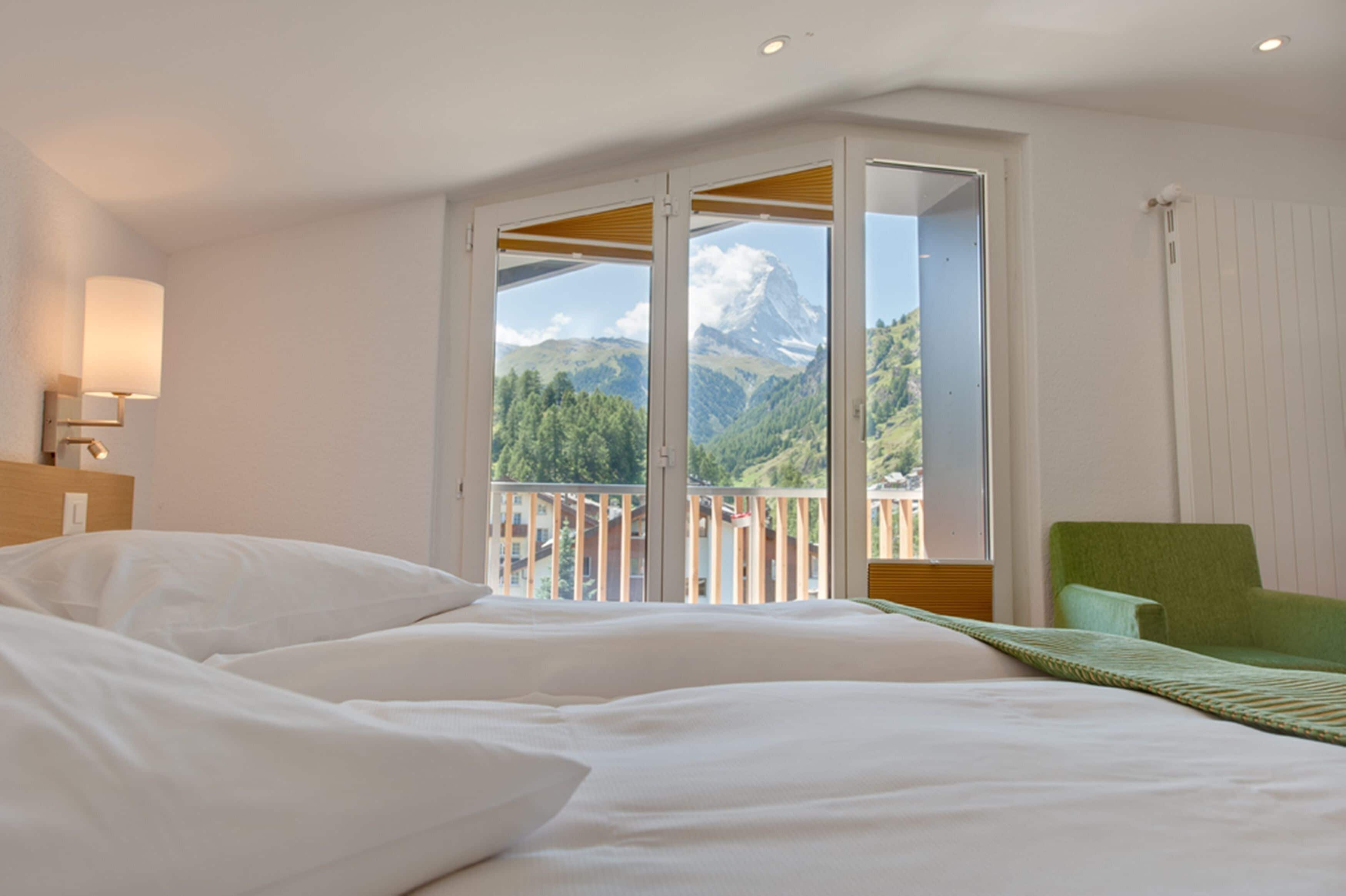 客房內保險箱、隔音、免費無線上網