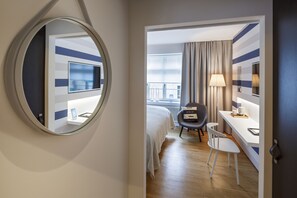 Standard Twin Room | Premium bedding, minibar, in-room safe, desk