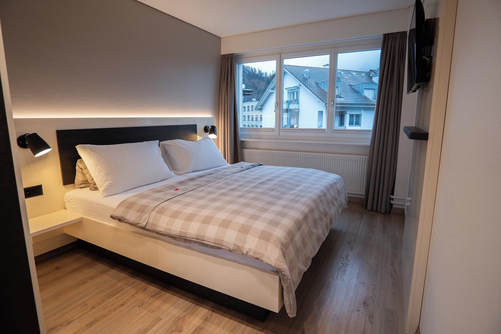 Familie suite (Air Conditioning) | Luxe beddengoed, pillowtop-bedden, een minibar, een kluis op de kamer