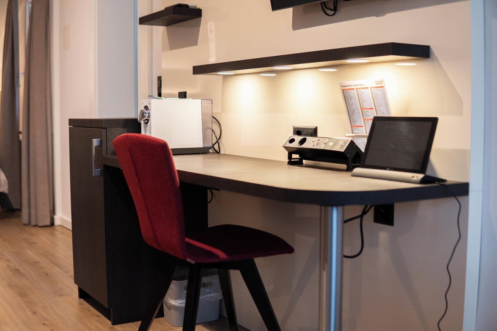 Foto - Hotel Derby Interlaken - self check-in