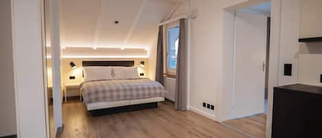 Family Suite (Air Conditioning) | Premium bedding, pillowtop beds, minibar, in-room safe