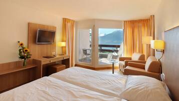 Superior Double Room, Balcony, Mountain View