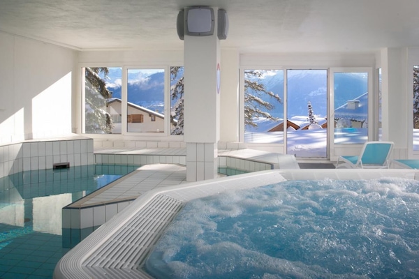 Tina de hidromasaje interior