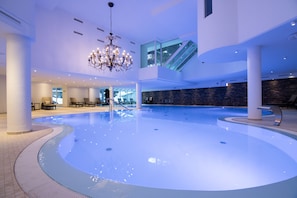 Indoor pool - Walliserhof Grand-Hotel & Spa Saas-Fee (Saas-Fee)