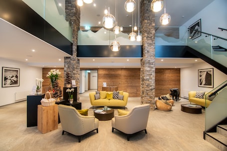 Lobby. Walliserhof Grand-Hotel & Spa Saas-Fee
