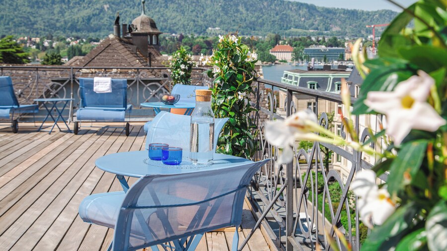 Alma Hotel