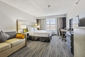 Down comforters, in-room safe, desk, blackout drapes