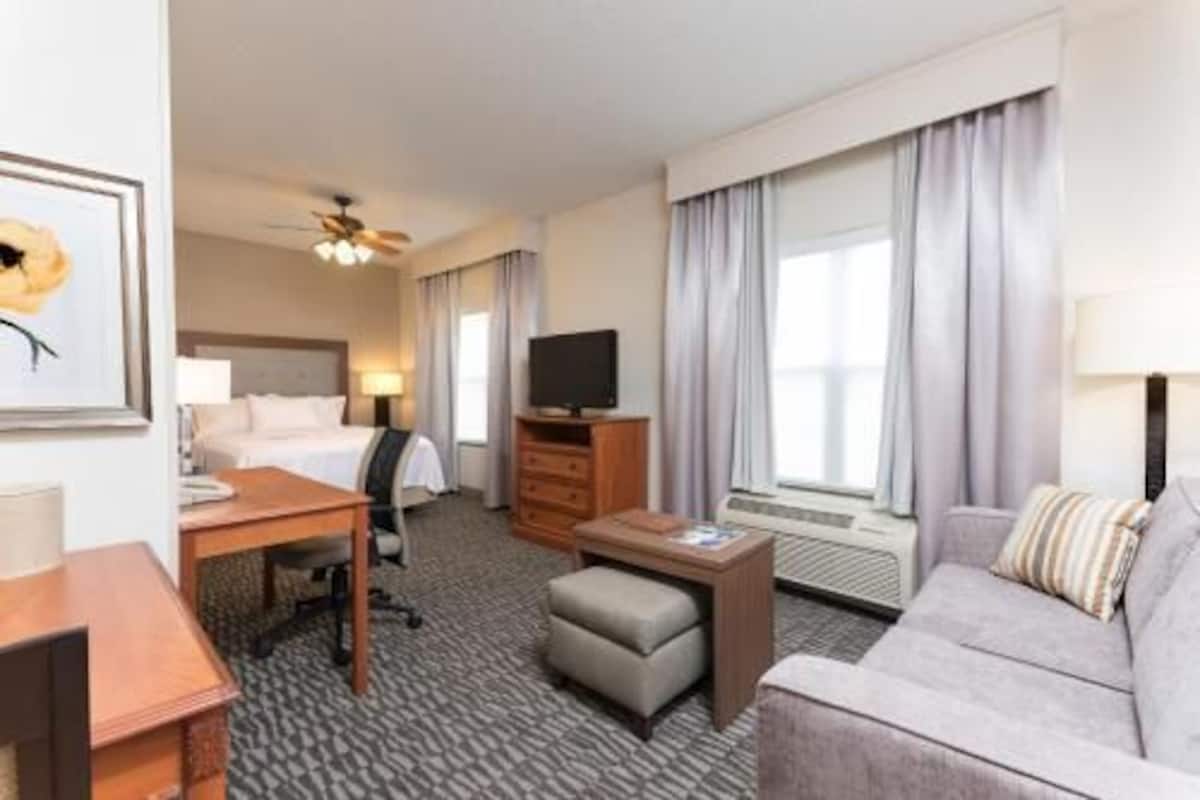 In-room safe, desk, laptop workspace, blackout drapes