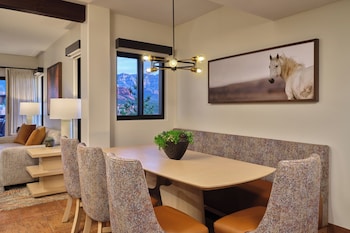 55-inch TV with cable channels at Hyatt Vacation Club at Pinon Pointe, Sedona