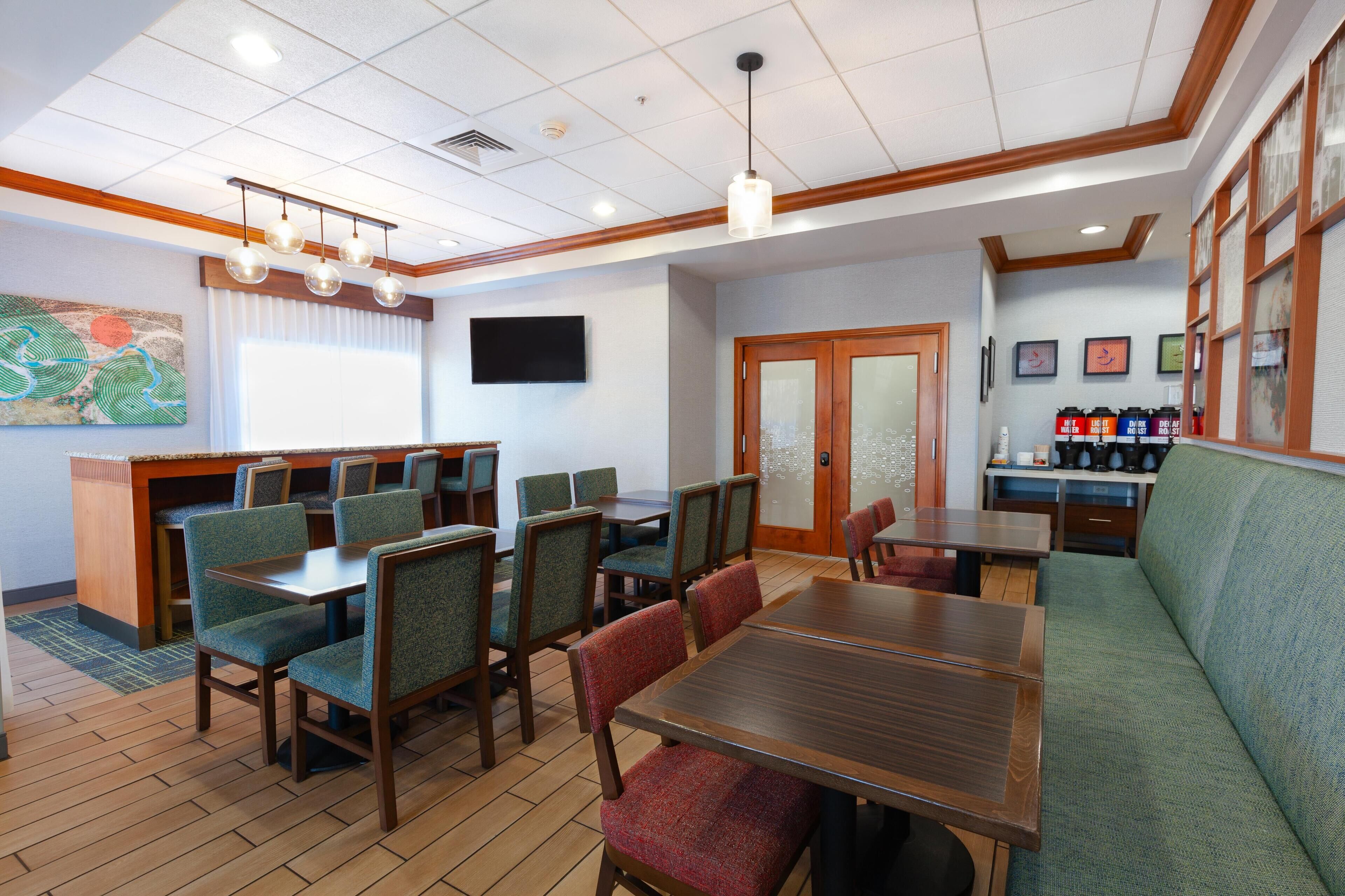 Café da manhã continental grátis todos os dias