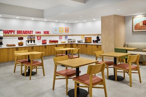 Petit déjeuner buffet compris tous les jours